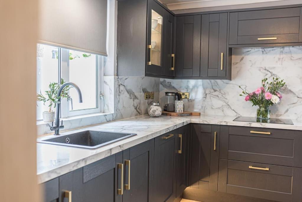 Вілла Luxury Townhouse In Веркінґтон Екстер'єр фото